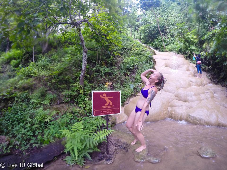 Sticky Waterfalls bua thong