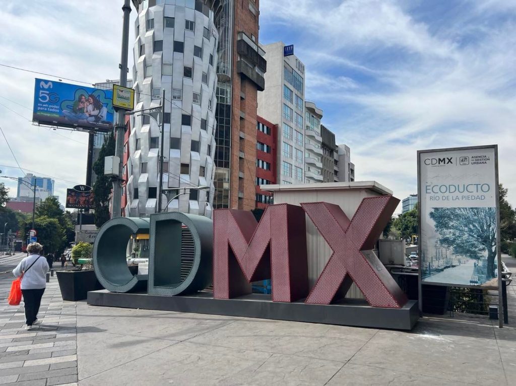 mexico city layover